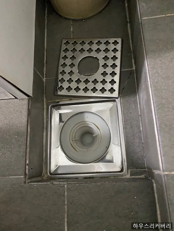 일산이사청소 곰팡이가 꼼꼼하게 없앤 현장 15